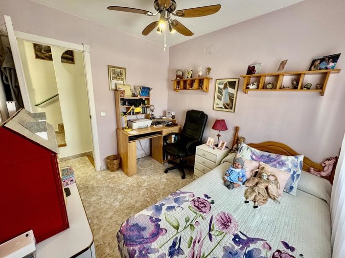 Image No.27-2 Bed House for sale