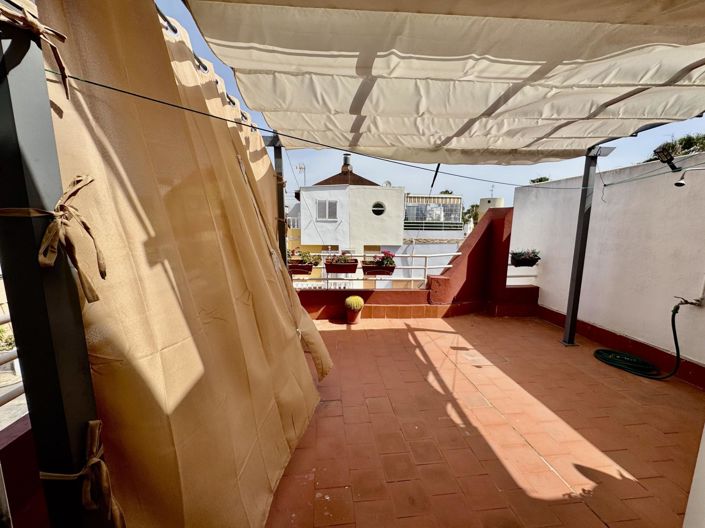 Image No.38-2 Bed House for sale