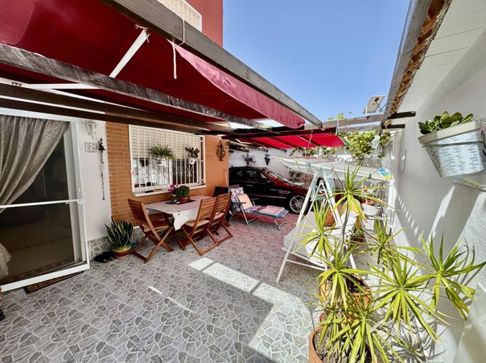 Image No.4-2 Bed House for sale