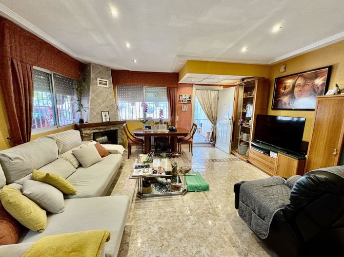 Image No.9-2 Bed House for sale