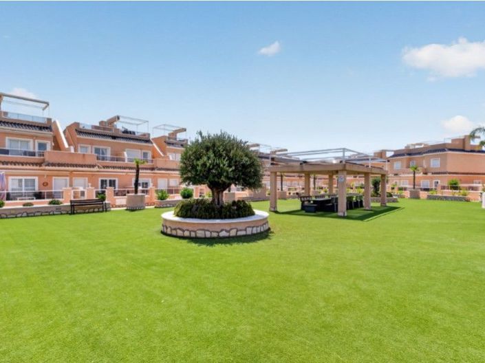 Image No.34-3 Bed House for sale