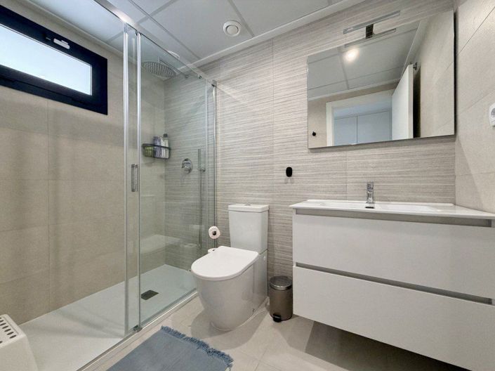 Image No.18-3 Bed Apartment for sale