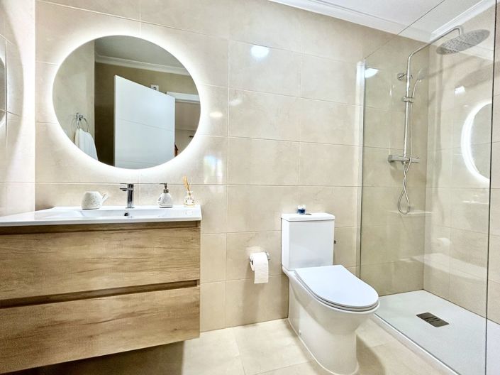 Image No.13-2 Bed Apartment for sale