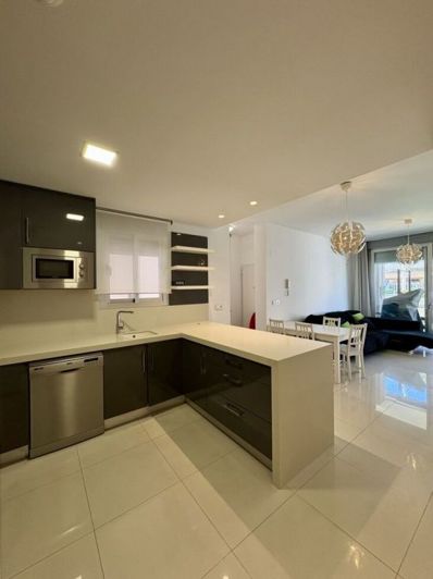 Image No.25-3 Bed Apartment for sale