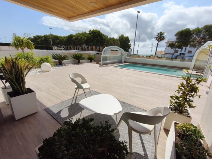 Image No.4-Villa de 4 chambres à vendre à Orihuela Costa