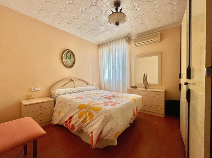 Image No.11-3 Bed Apartment for sale
