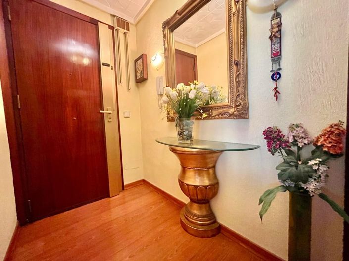 Image No.18-3 Bed Apartment for sale