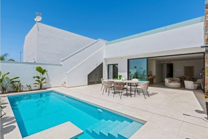 Image No.12-3 Bed Villa for sale