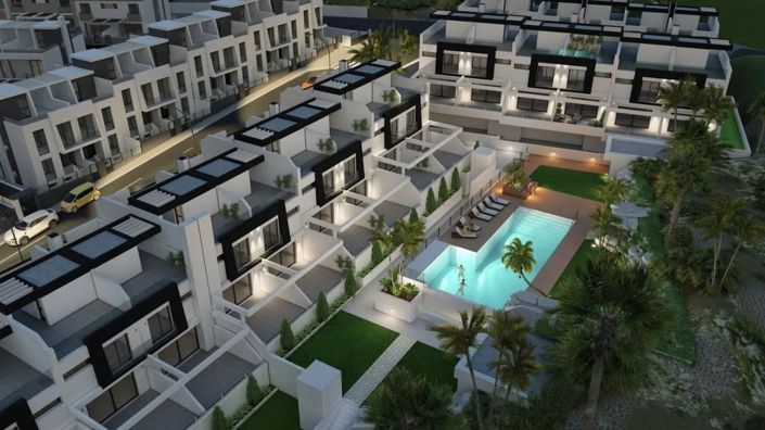 Image No.4-3 Bed Townhouse for sale