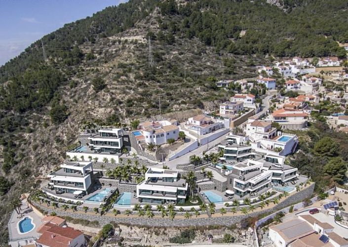 Image No.3-4 Bed Villa for sale