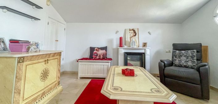 Image No.27-4 Bed Townhouse for sale