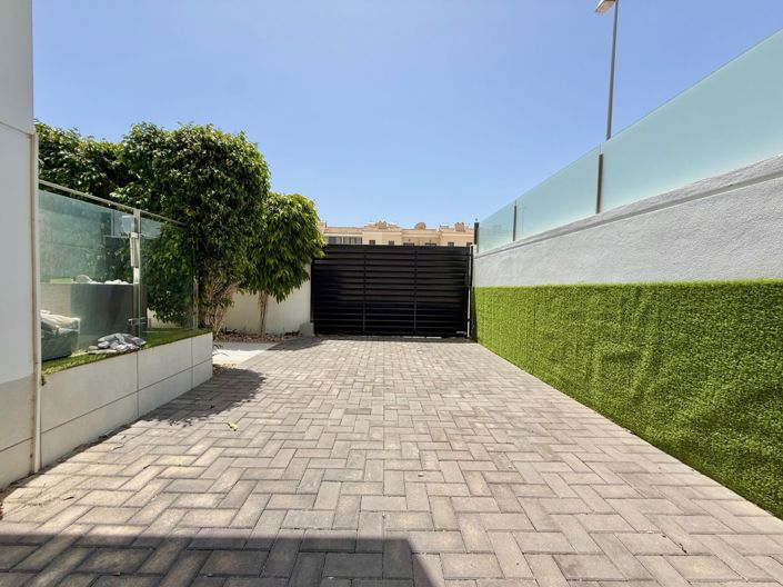 Image No.5-4 Bed Villa for sale