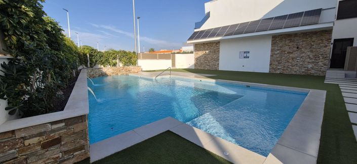 Image No.31-3 Bed Apartment for sale