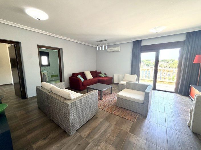 Image No.11-3 Bed Villa for sale