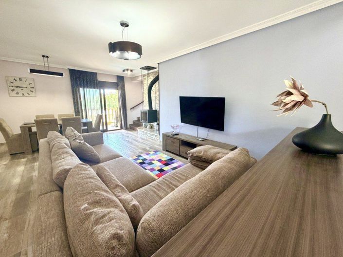 Image No.23-3 Bed Villa for sale