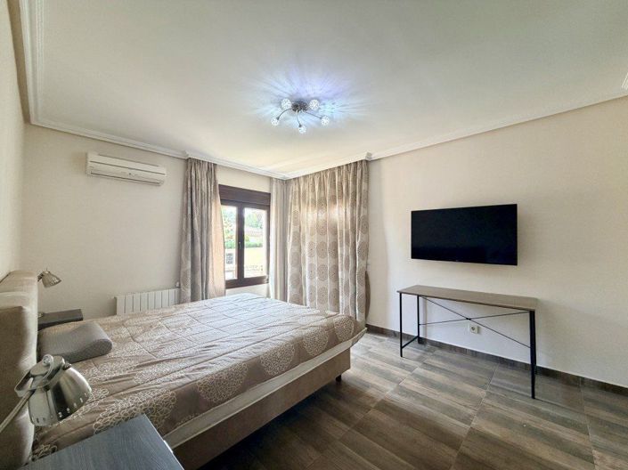 Image No.4-3 Bed Villa for sale