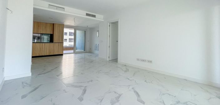 Image No.10-3 Bed Apartment for sale