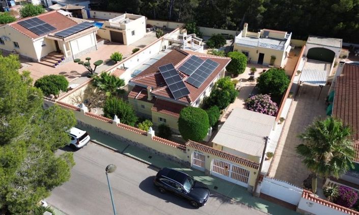 Image No.8-4 Bed Villa for sale