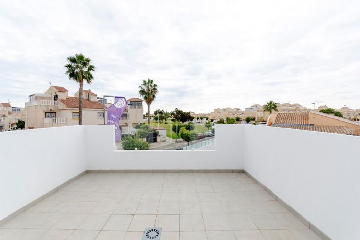 Image No.29-3 Bed Villa for sale