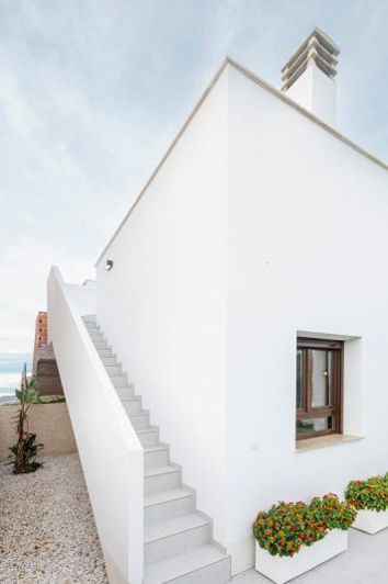 Image No.25-2 Bed Villa for sale