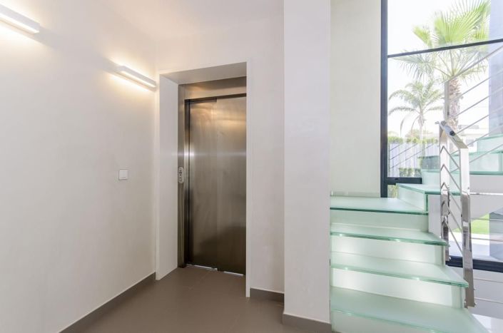 Image No.31-3 Bed Villa for sale