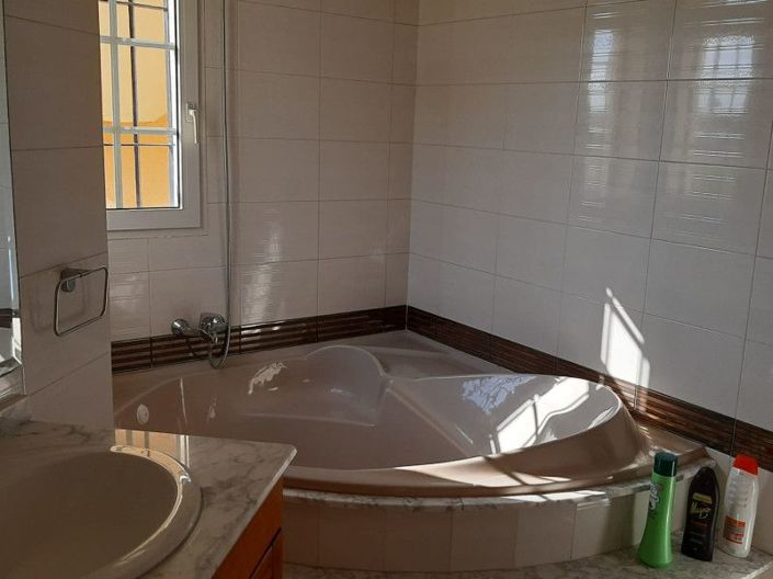 Image No.20-3 Bed Villa for sale