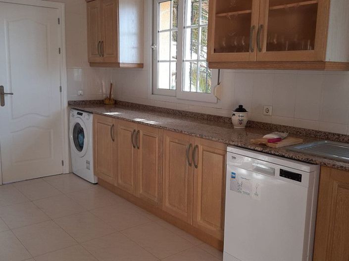 Image No.28-3 Bed Villa for sale