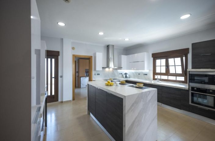 Image No.7-4 Bed Villa for sale
