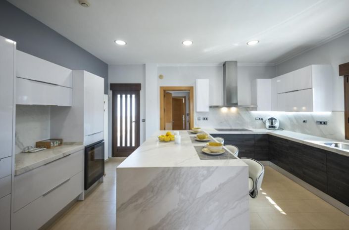 Image No.8-4 Bed Villa for sale