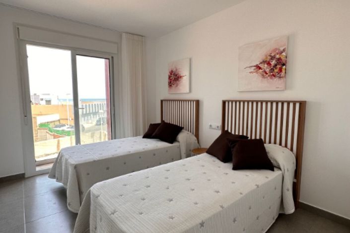 Image No.10-3 Bed Apartment for sale