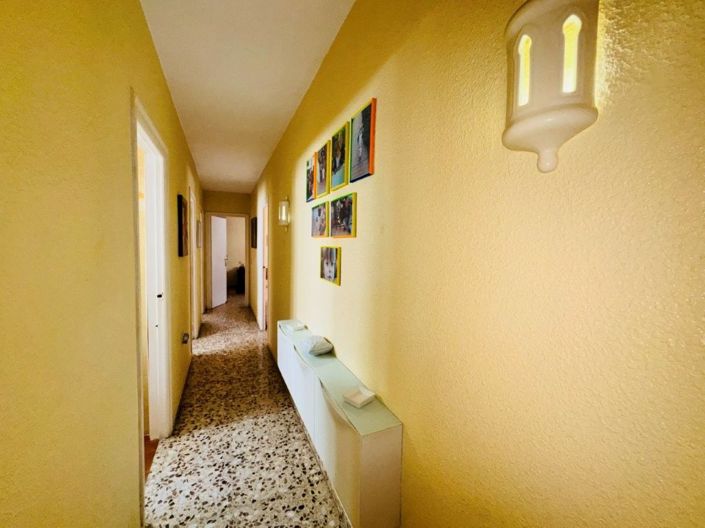 Image No.9-3 Bed Apartment for sale