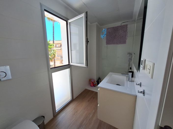 Image No.17-3 Bed Villa for sale