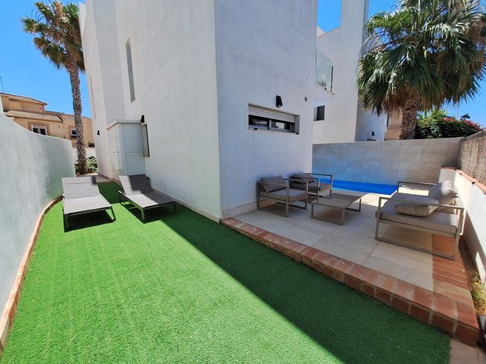 Image No.4-3 Bed Villa for sale