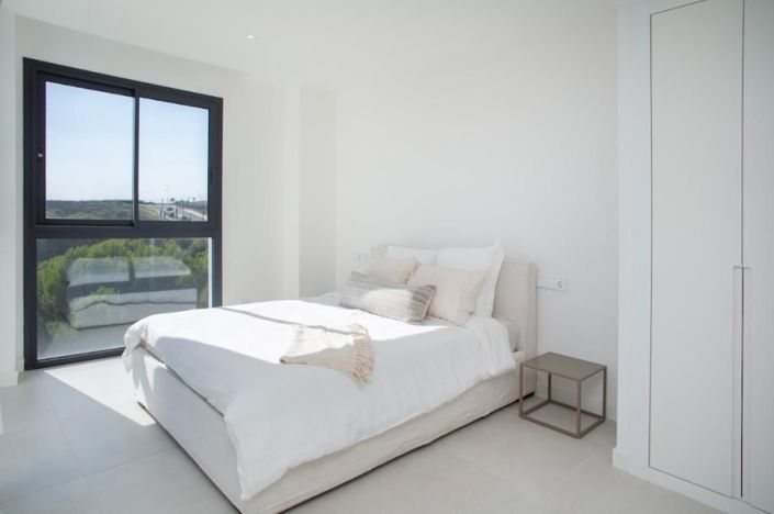 Image No.5-2 Bed Apartment for sale