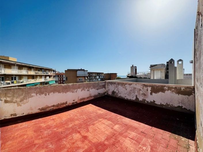 Image No.17-3 Bed Duplex for sale