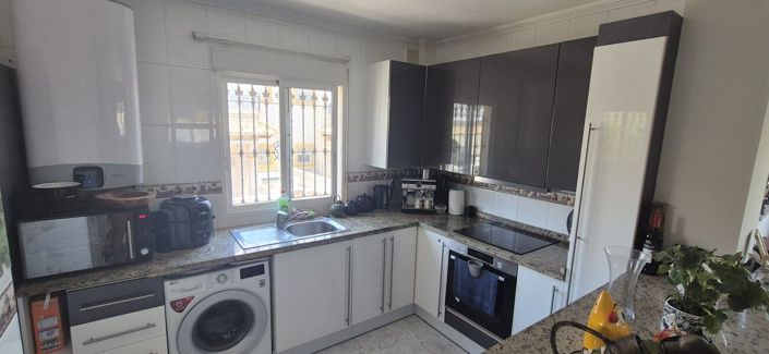 Image No.18-4 Bed Villa for sale
