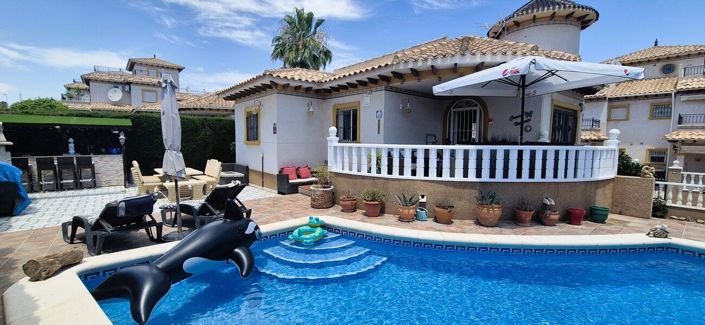Image No.38-4 Bed Villa for sale