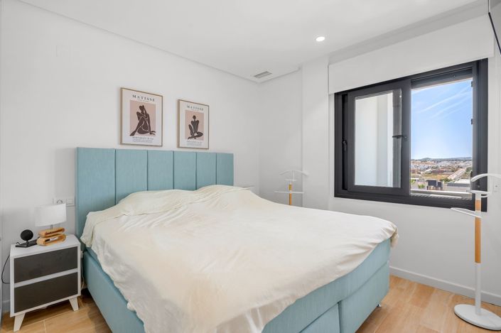 Image No.14-2 Bed Apartment for sale