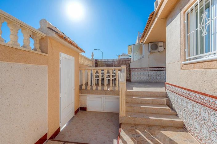 Image No.2-Bungalow de 2 chambres à vendre à Torrevieja