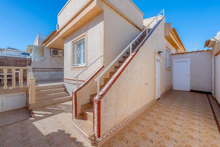 Image No.3-Bungalow de 2 chambres à vendre à Torrevieja