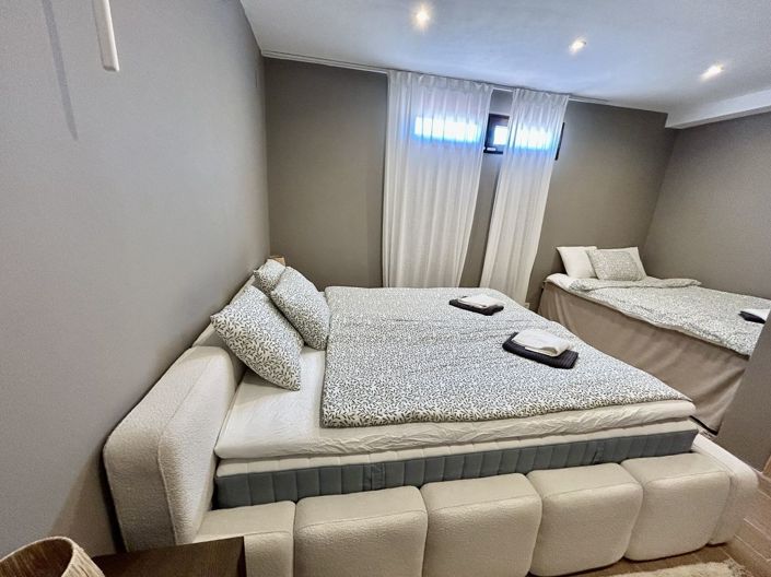 Image No.30-5 Bed Villa for sale