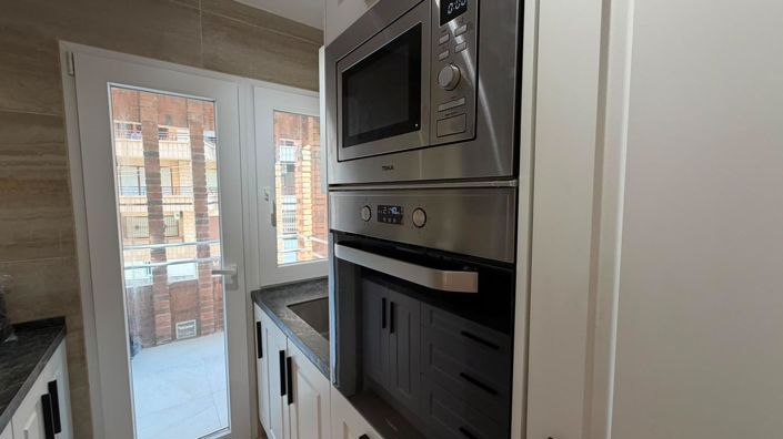 Image No.8-3 Bed Apartment for sale