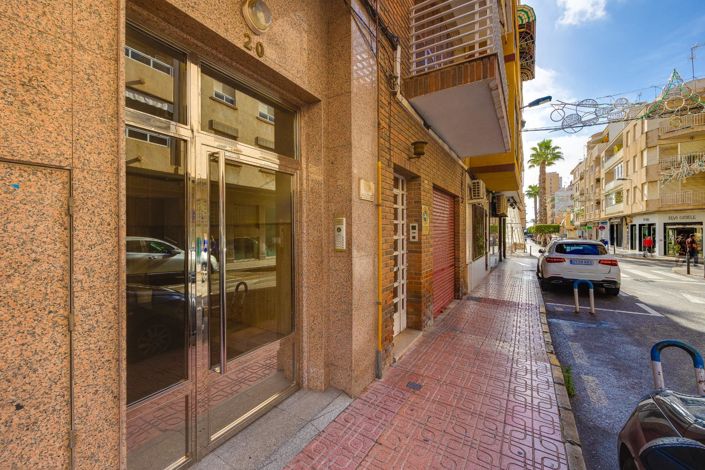 Image No.41-2 Bed Penthouse for sale