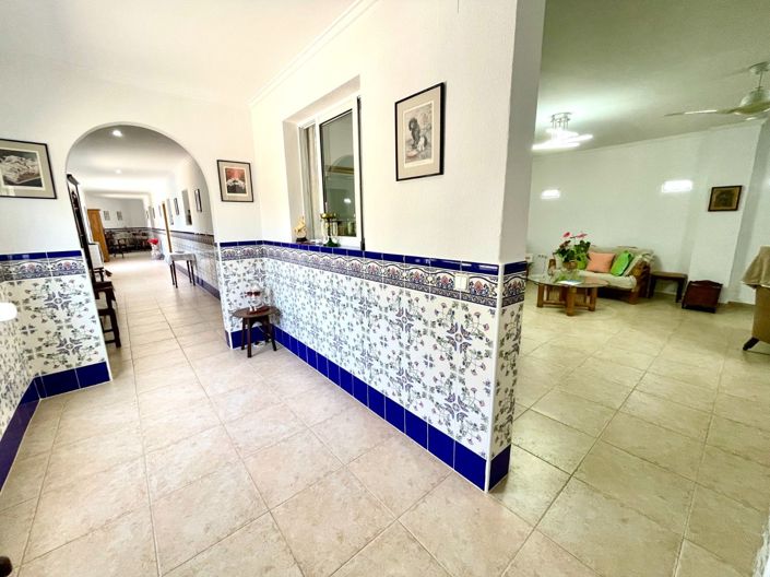 Image No.22-4 Bed Villa for sale
