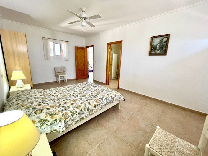 Image No.23-4 Bed Villa for sale