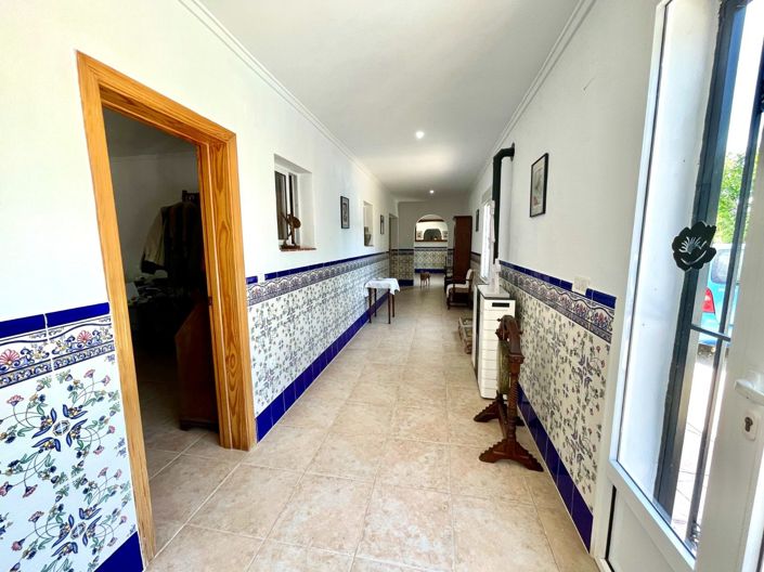 Image No.27-4 Bed Villa for sale