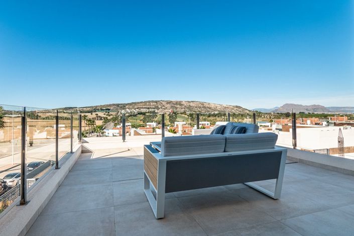 Image No.19-4 Bed Villa for sale