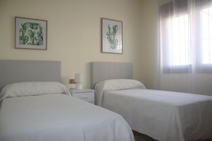 Image No.9-3 Bed Villa for sale