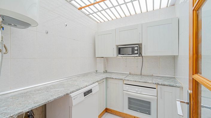 Image No.26-2 Bed Apartment for sale