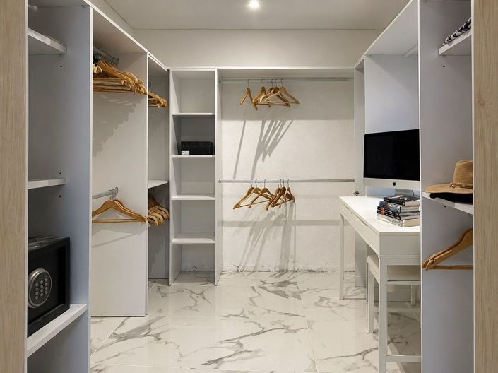Image No.21-3 Bed Apartment for sale
